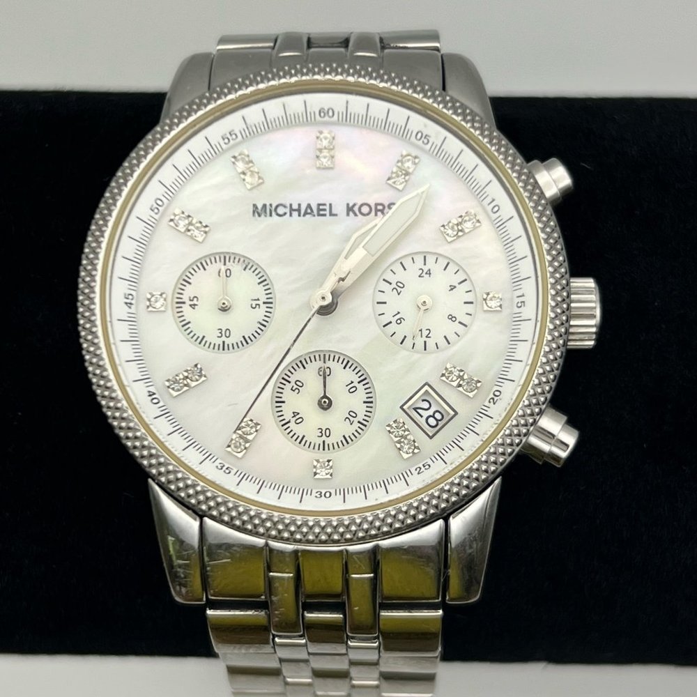 MICHAEL KORS Chronograph Silver Mother of Pearl Ladies Watch Extra Links Working